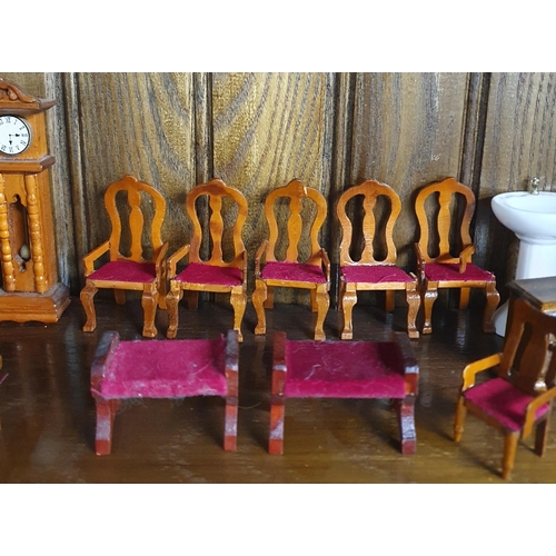 660A - A large quantity of Doll's House Furniture .