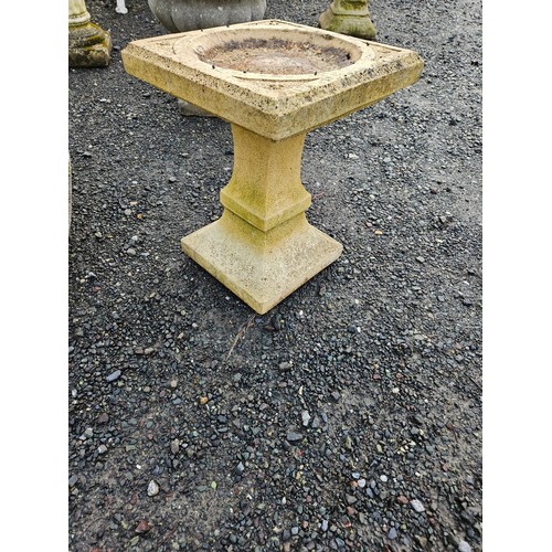 1029 - A Stone Stand. H 46 x W 35 x D 35 cm approx.