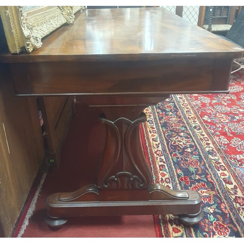 229 - A Fantastic early to mid 19th Century Mahogany Library Table with twin frieze drawer on acanthus lea... 