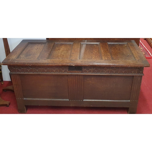 280 - An 18th/19th Century Oak Mule Chest.
W 139 x 58 x H 68 cm approx.