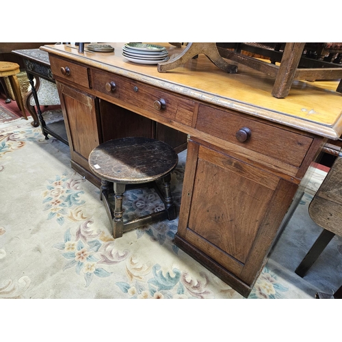 485 - A large 19th Century Mahogany Partners Desk with mahogany top. 150 x 99 x H 83 cm approx.