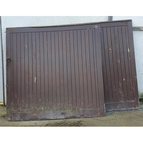 1111 - A Pair of Wooden Gates. H 170 x L 340 cm approx.