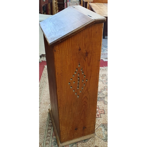 450 - A good 19th early 20th Century large stripped Pine Bread/Baguette Bin.