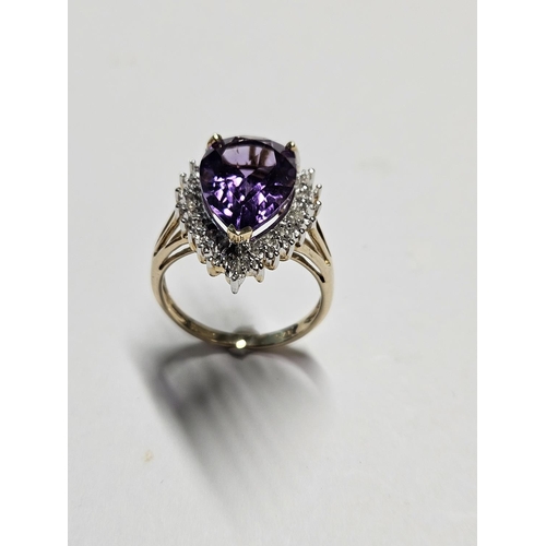 262 - A 9ct Gold, Diamond and Amethyst cluster Ring, size  J1/2.