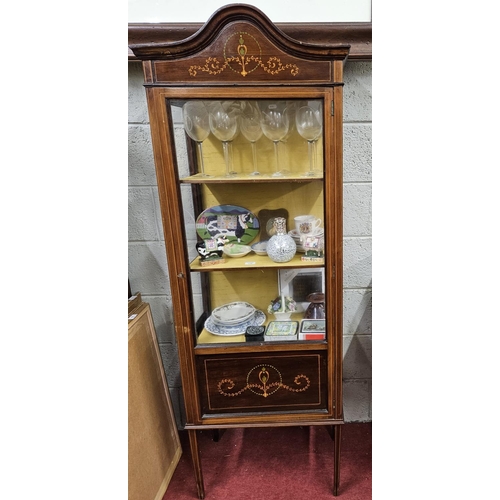 176 - An Edwardian Mahogany and Inlaid single door Display Cabinet on square tapered inlaid supports.
W 61... 