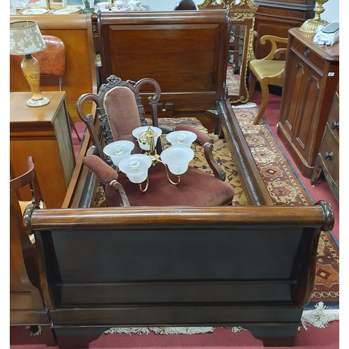 628 - A nice neat Mahogany single Sleigh Bed.
L 214 x W 100 cm approx.