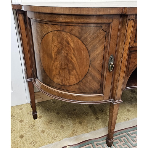 675 - A Superb late 19th early 20th Century Mahogany and Inlaid Sideboard on square tapered front supports... 