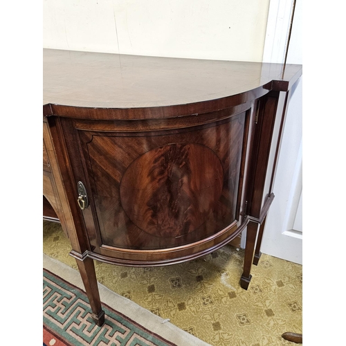 675 - A Superb late 19th early 20th Century Mahogany and Inlaid Sideboard on square tapered front supports... 