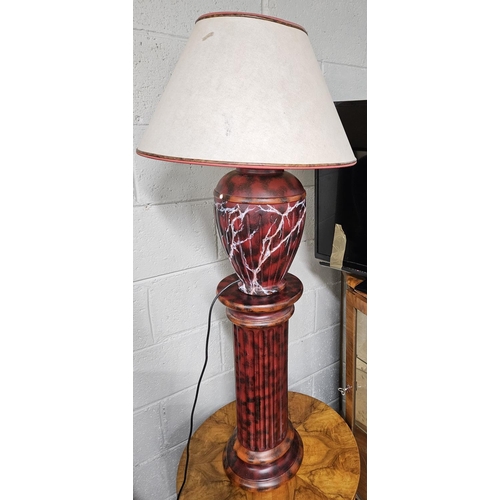 739 - A good Table Lamp on a classical stand. H 40, stand H 61 cm approx.