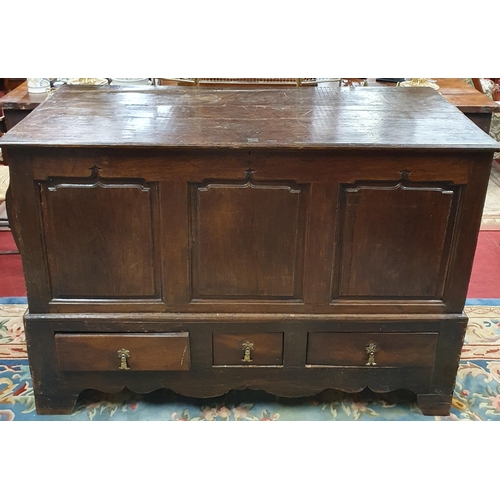 753A - A large 19th, possibly 18th, Century Oak Mule Chest with lift up top and the base with three drawers... 