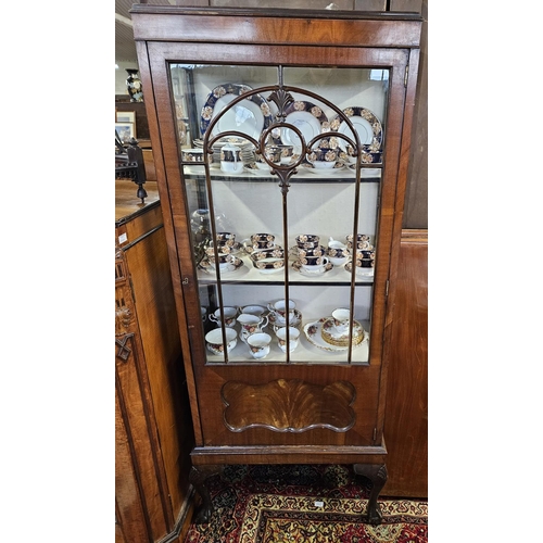 1018 - An Edwardian Mahogany and inlaid single door display Cabinet on carved ball and claw supports.
67 x ... 