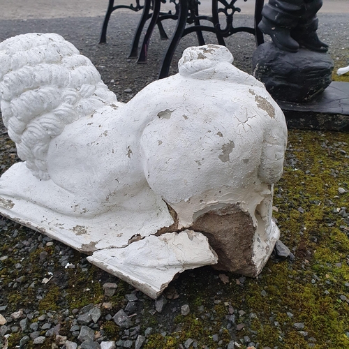 1091 - A Pair of Reconstituted Stone Garden Lions.
Damage to 1 . H 38 x 54 x 26 cm approx