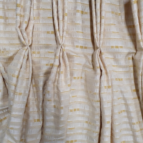 426 - A Large pair of Lined Curtains, Cream ground. 
Good condition, very clean.
Peated Top width 150 cm e... 