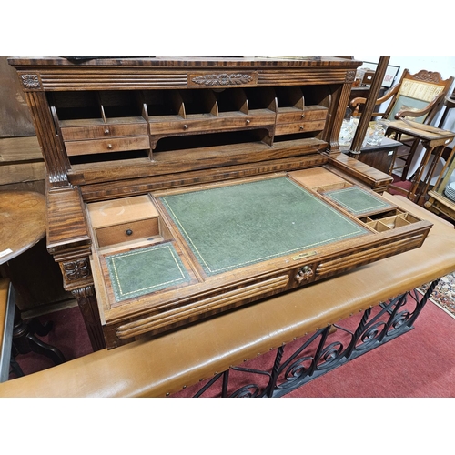 559 - A really good 19th Century Ladies Writing Desk with fully fitted interior. 106 x D 56 x H 119 cm app... 