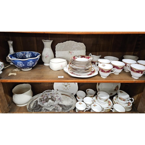 828 - A good quantity of decorative Items to include an 'English Garden' Teaset, Lady Hamilton bone china ... 