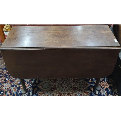 201 - A really good late 18th early 19th Century pad foot Drop Leaf Table.
W 116  x D 106 x H 71 cm approx... 