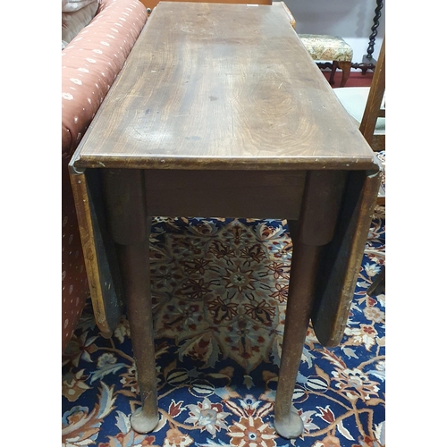 201 - A really good late 18th early 19th Century pad foot Drop Leaf Table.
W 116  x D 106 x H 71 cm approx... 