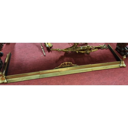 311 - A 19th Century Brass adjustable Fender.
L 142 cm approx.