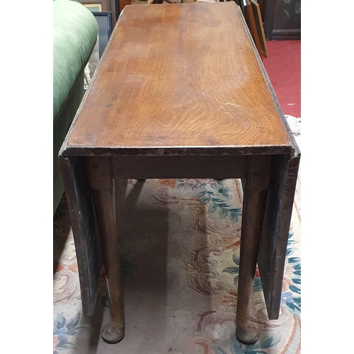 328 - A really good Georgian Mahogany pad foot drop leaf Table. Measuring approx 132cm (with leaves open, ... 