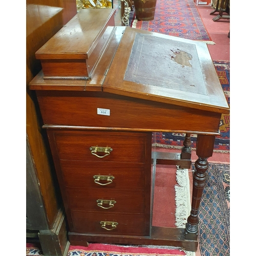 424 - Of good quality. A late 19th Century Walnut Davenport with four real and four dummy drawers on turne... 