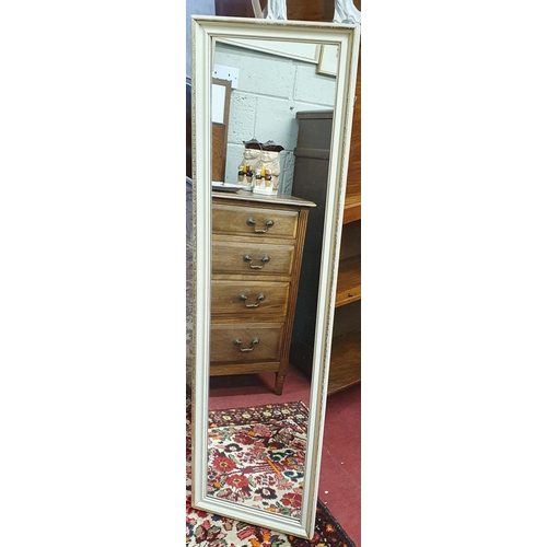 652 - A Rectangular Mirror.
15 x 32 cm approx.