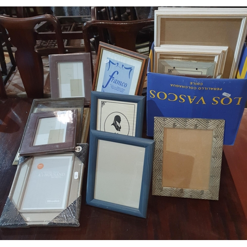 887 - A Quantity of Picture frames, many as new.