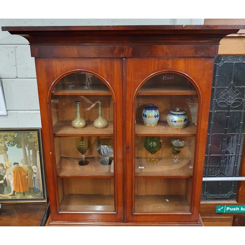 204 - Of Superb quality. A Victorian Mahogany two door Bookcase. W 120 x 47 x H 220 cm approx.