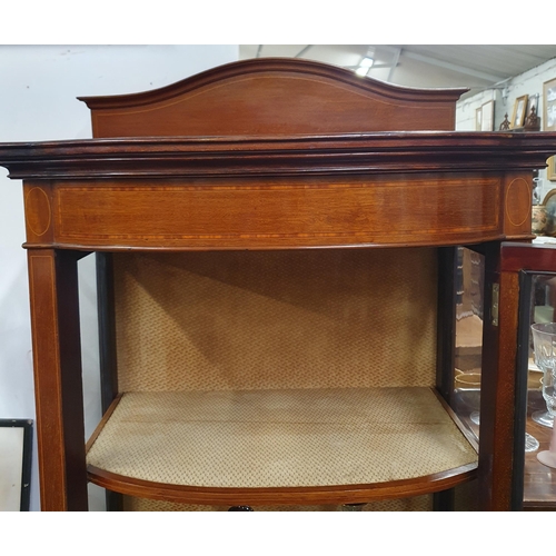 537 - Of Superb quality. An Edwardian Mahogany and inlaid bow fronted Side Cabinet on turned supports and ... 