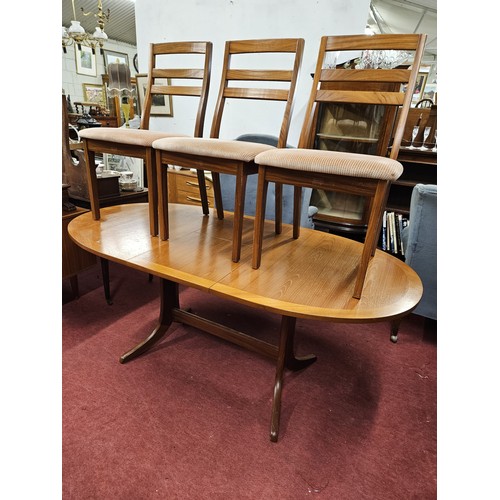 562 - A good mid century single leaf Dining Table and five chairs. 175 91 x 74 cm approx.