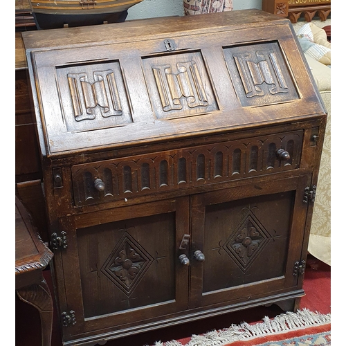 836 - A 20th Century Oak Old Charm Bureau along with a coffee table and a corner unit. 76 x 42 x H 92 cm a... 