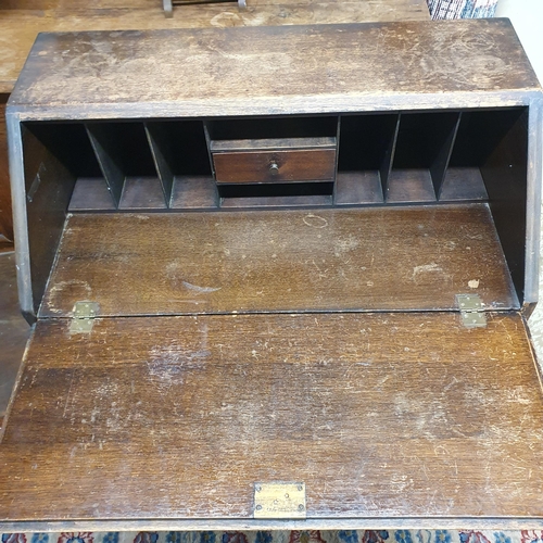 836 - A 20th Century Oak Old Charm Bureau along with a coffee table and a corner unit. 76 x 42 x H 92 cm a... 