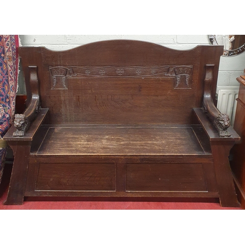 849 - A Rare early 20th Century Oak hall Bench of large size with lift up seat, made for Thornhill House S... 