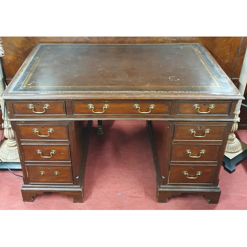 1143 - A good neat Mahogany and Veneered Pedestal Desk with brown leather insert.
H 78 x W 122 x D 77 cm ap... 