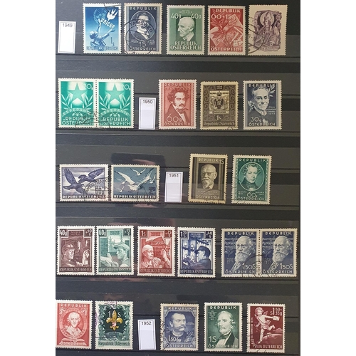 414 - A large collection of Austrian Stamps 1949 - 2014.