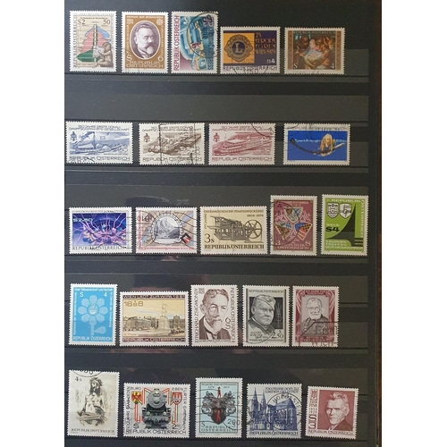 414 - A large collection of Austrian Stamps 1949 - 2014.