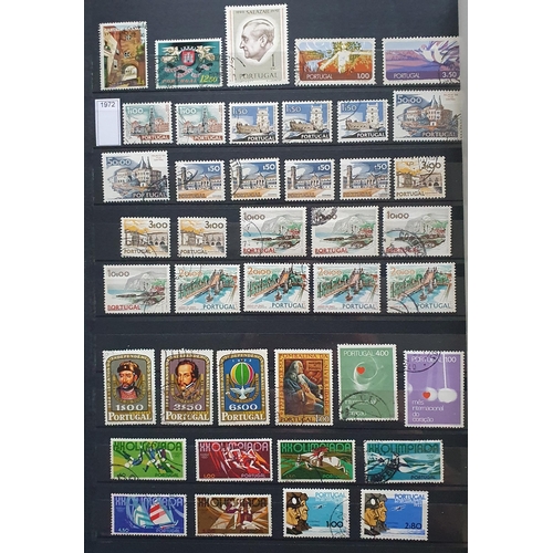 415 - A large collection of Portugal Stamps 1853 - 2001.