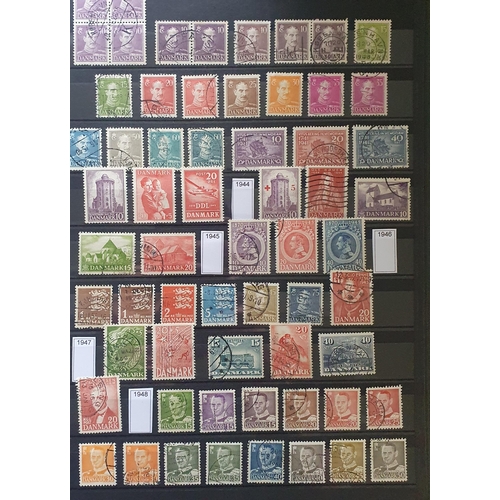 419 - A large collection of Norway and Denmark Stamps 1851 - 1990.