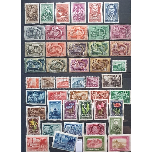 420A - A large collection of Hungary Stamps 1871 - 1968.