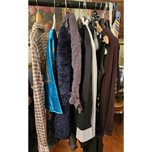 909 - A good collection of vintage Clothes.  Please note no condition reports will be done on this lot. We... 