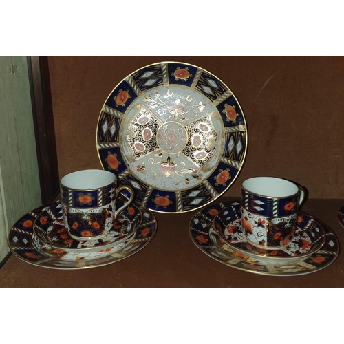 131 - A good quantity of late 19th early 20th Century Imari style Coffee wares by Ford and Pointon.