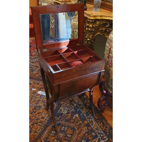 187 - A superb Regency Mahogany Work Table with fitted interior and single frieze drawer. 47 x 37 x H 71 c... 