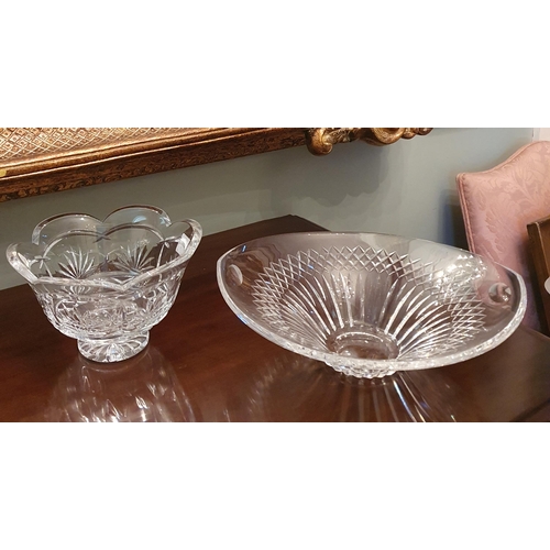 208 - A lovely Waterford Crystal Centre Bowl Diam. 19 H 12 cm approx., along with an Irish crystal centre ... 