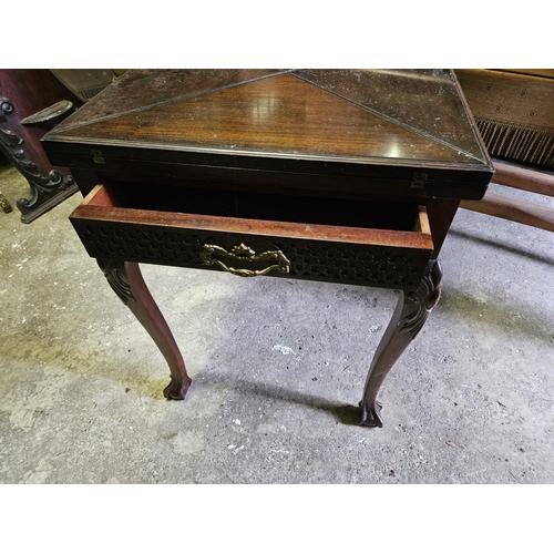 806 - An Edwardian Mahogany envelope Card Table. 55 x 55 x H 70 cm approx.