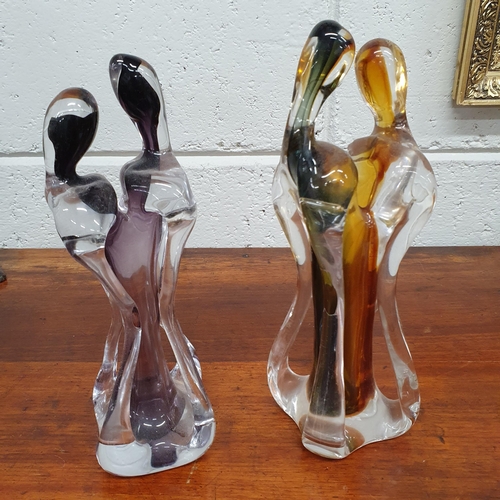 288 - Two Art Glass figural groups. H 29, 28 cm approx.