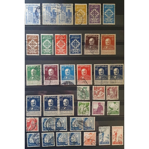 415 - A large collection of Portugal Stamps 1853 - 2001.