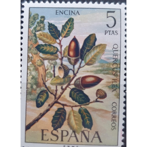 414A - A large collection of Spanish Stamps 1961 - 1997.