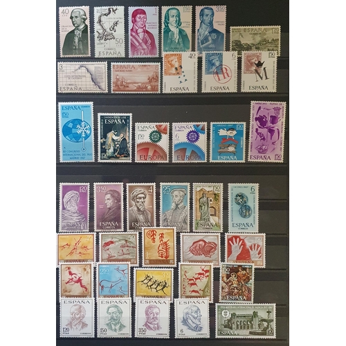 414A - A large collection of Spanish Stamps 1961 - 1997.