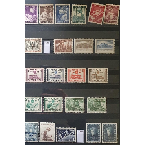 414 - A large collection of Austrian Stamps 1949 - 2014.