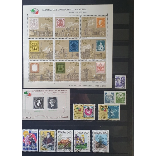 413 - A large collection of Italy and San Marino Stamps.