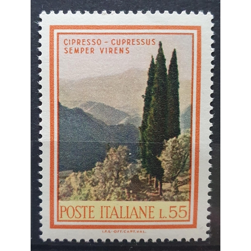 413 - A large collection of Italy and San Marino Stamps.